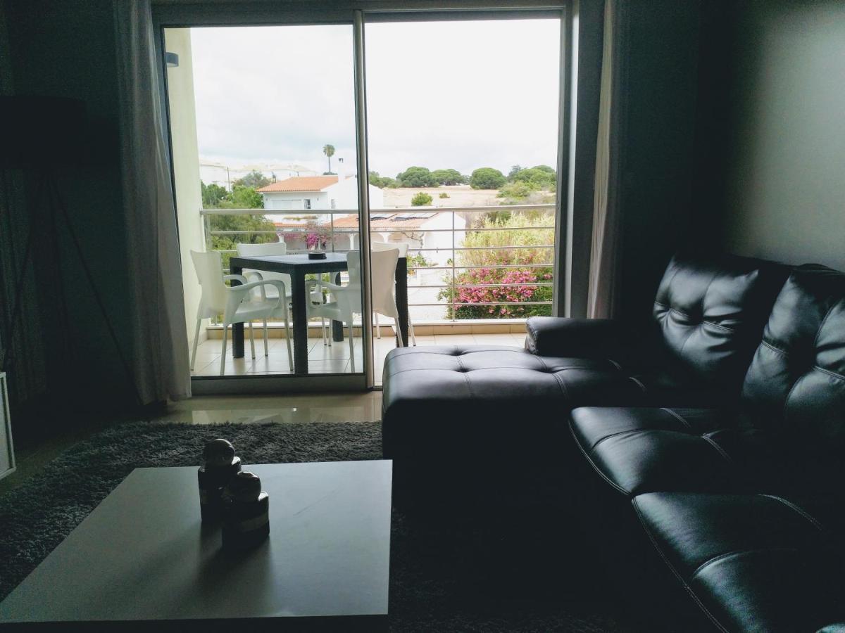 Apartamento T2 Eucalipto 2A Olhos de Agua  Exteriér fotografie